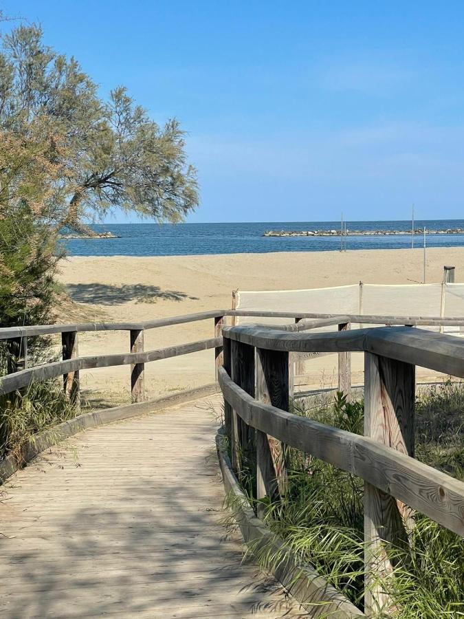 Apartamento Al Mare Lido Adriano Exterior foto
