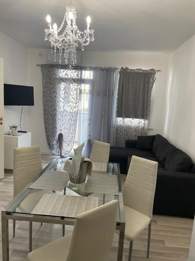 Apartamento Al Mare Lido Adriano Exterior foto